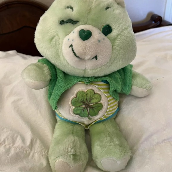 VINTAGE CARE BEAR CAREBEAR GOOD LUCK FOUR LEAF CLOVER 12 Inch  PLUSH Cute Outfit - Picture 2 of 11